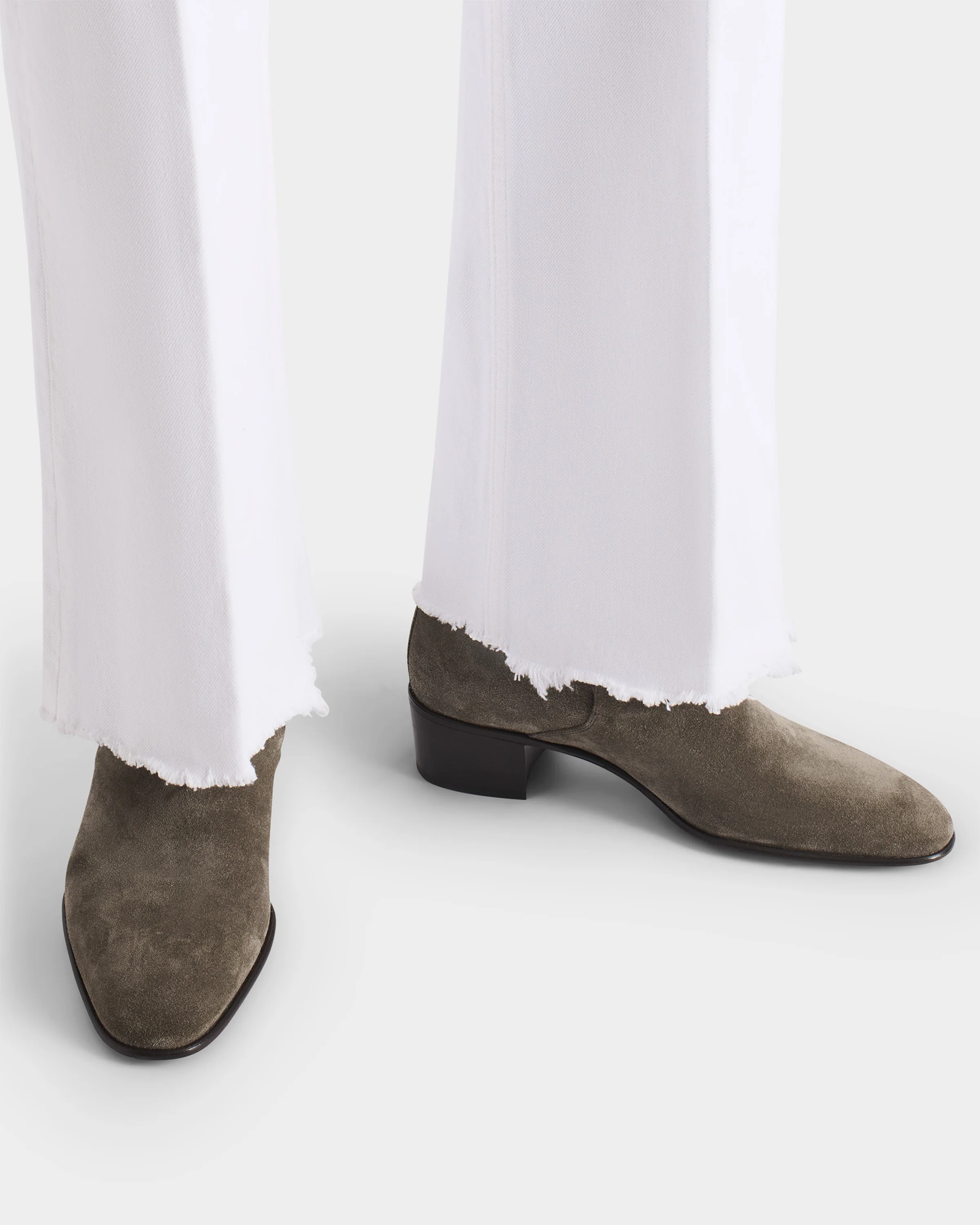 BOTTINES JODHPUR EN CUIR DE VEAU SUÉDÉ – ÉTAINS - Image 3