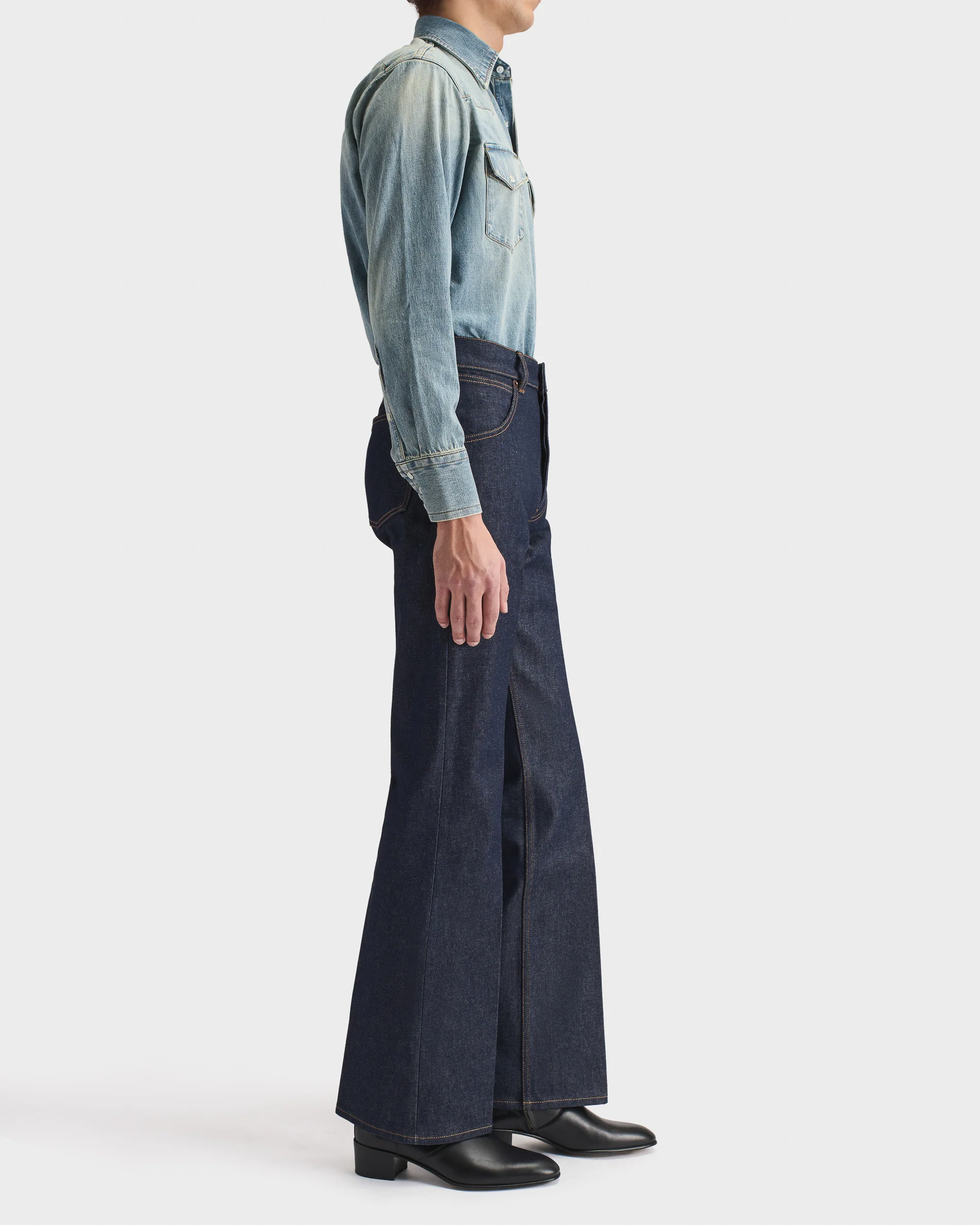JEAN ÉVASÉ EN DENIM DE COTON - INDIGO - Image 4