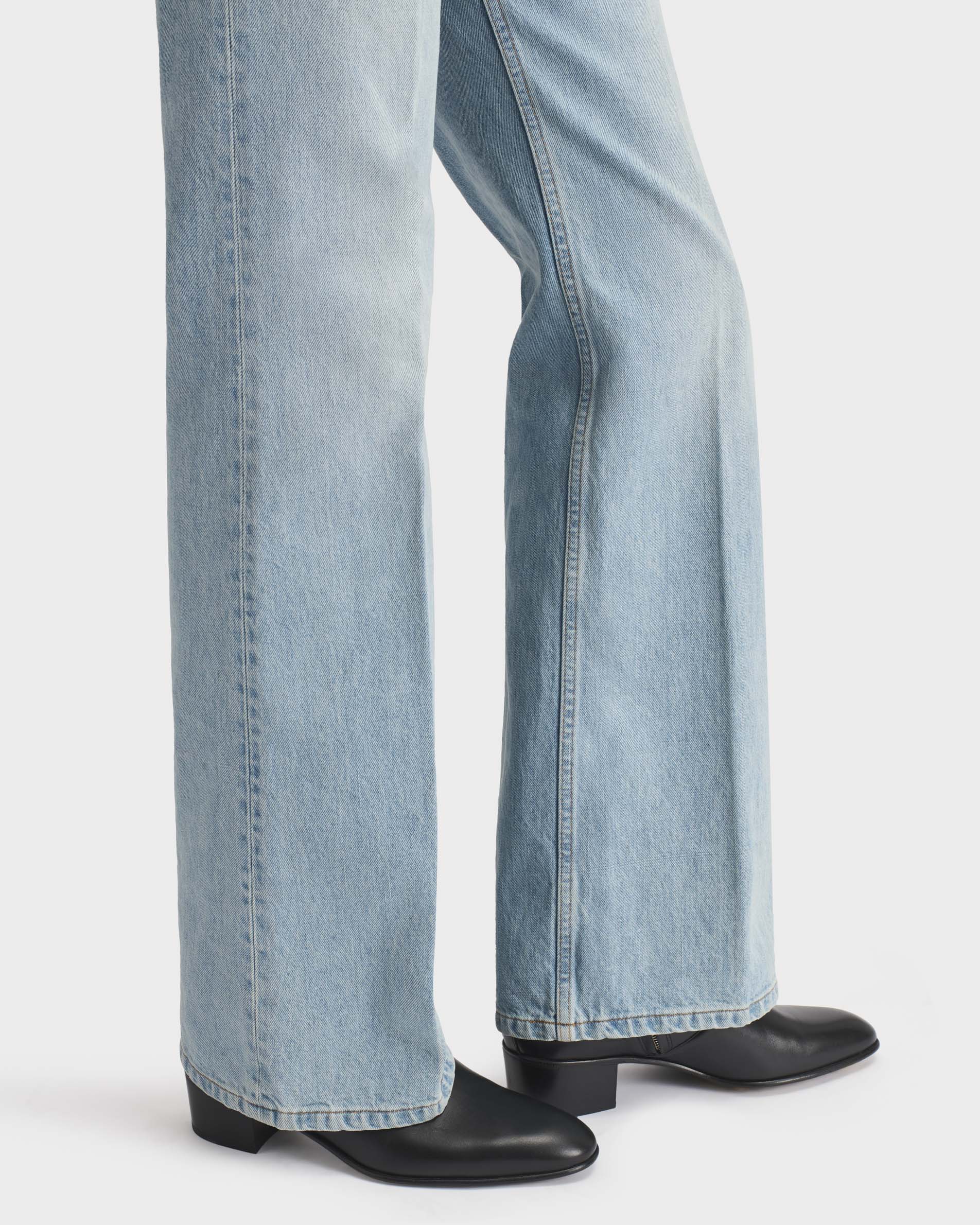JEAN ÉVASÉ EN DENIM DE COTON - BLEU DÉLAVÉ - Image 6