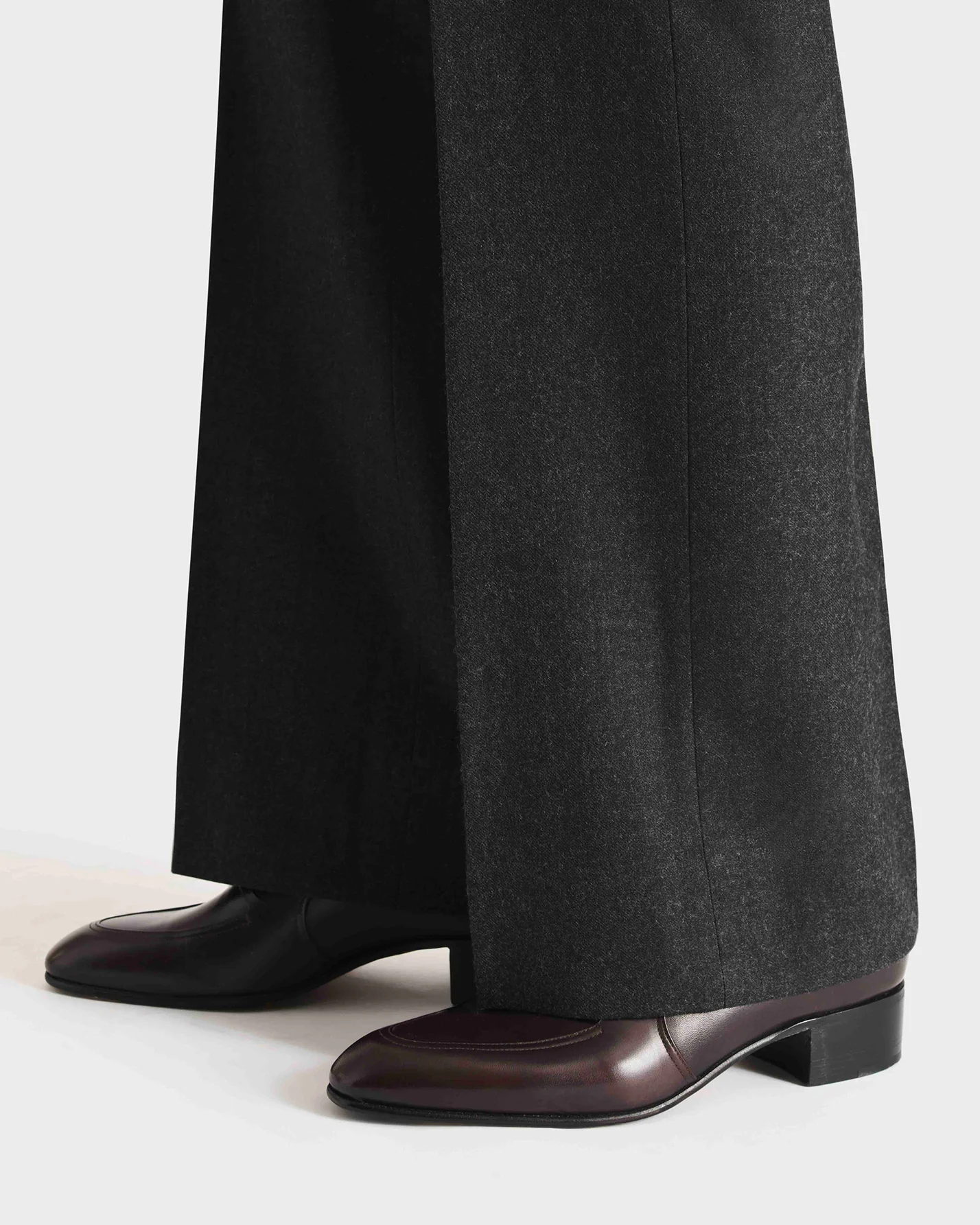 MOCASSINS EN CUIR D’AGNEAU ANILINE - MARRON FONCÉ - Image 3