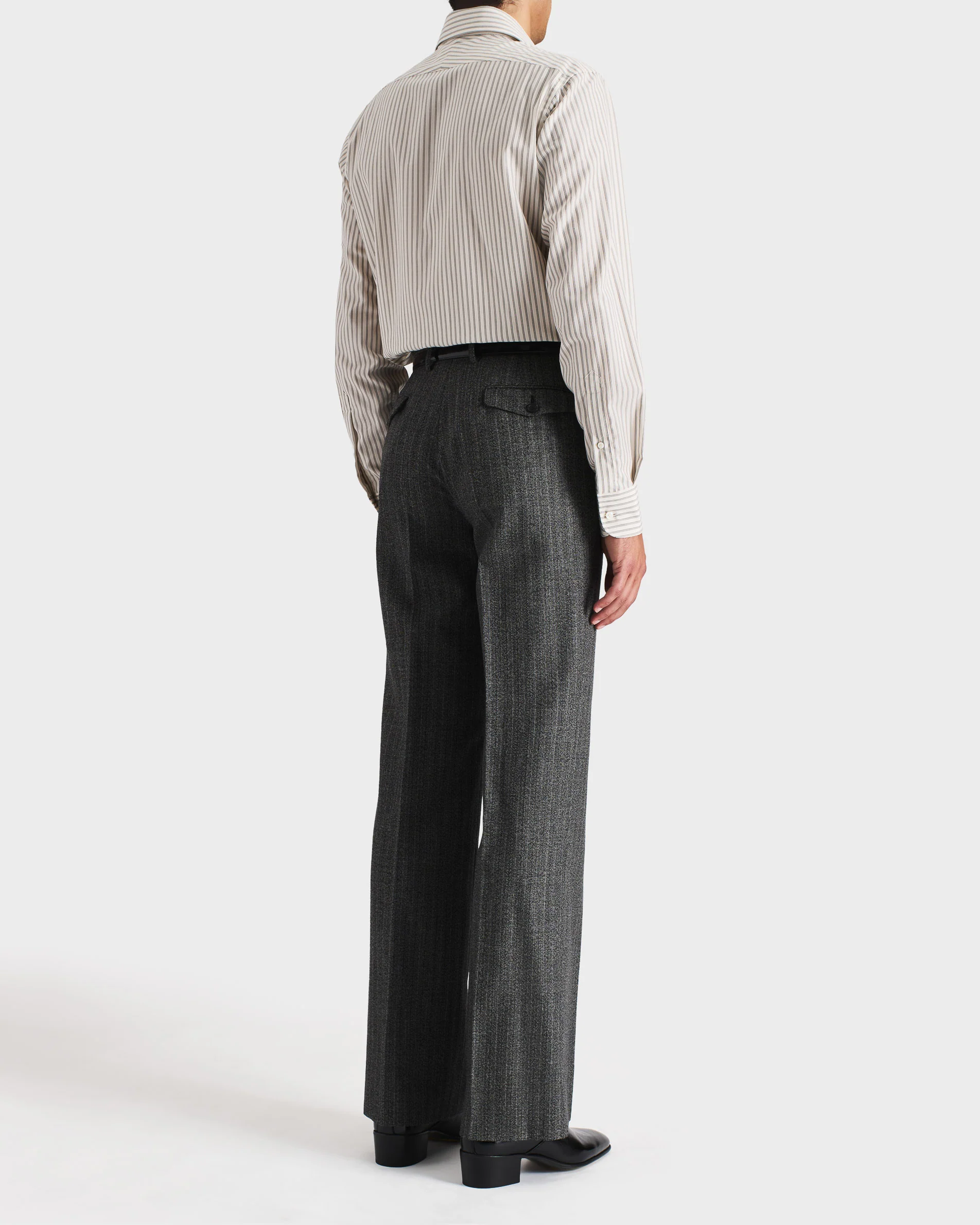 PANTALON ÉVASÉ EN SERGÉ DE LAINE ET MOHAIR 2-PLY - CHEVRONS NOIR ET GRIS - Image 3