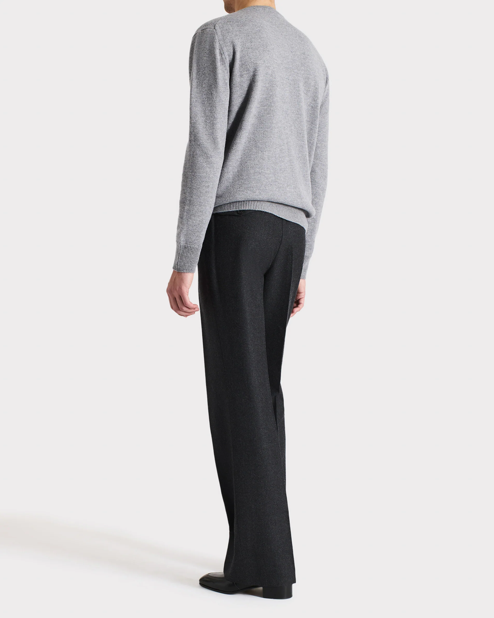 PULL COL V EN LAINE MÉRINOS - GRIS - Image 5