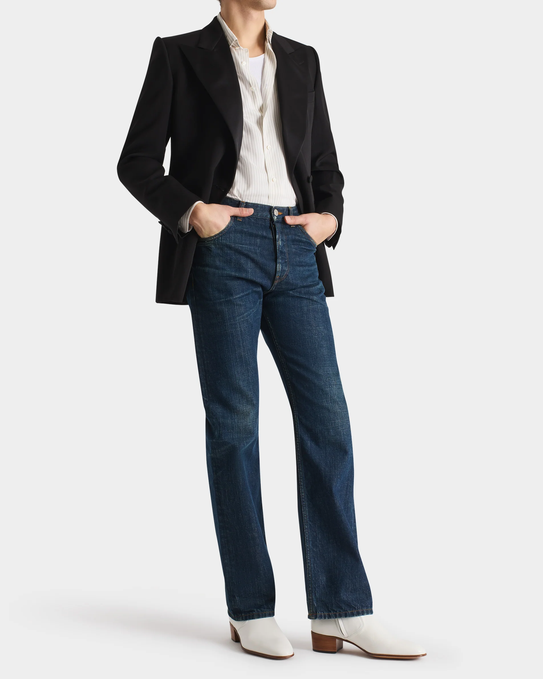 VESTE DE SMOKING CROISÉE EN LAINE VIERGE ET VISCOSE - NOIRE - Image 4
