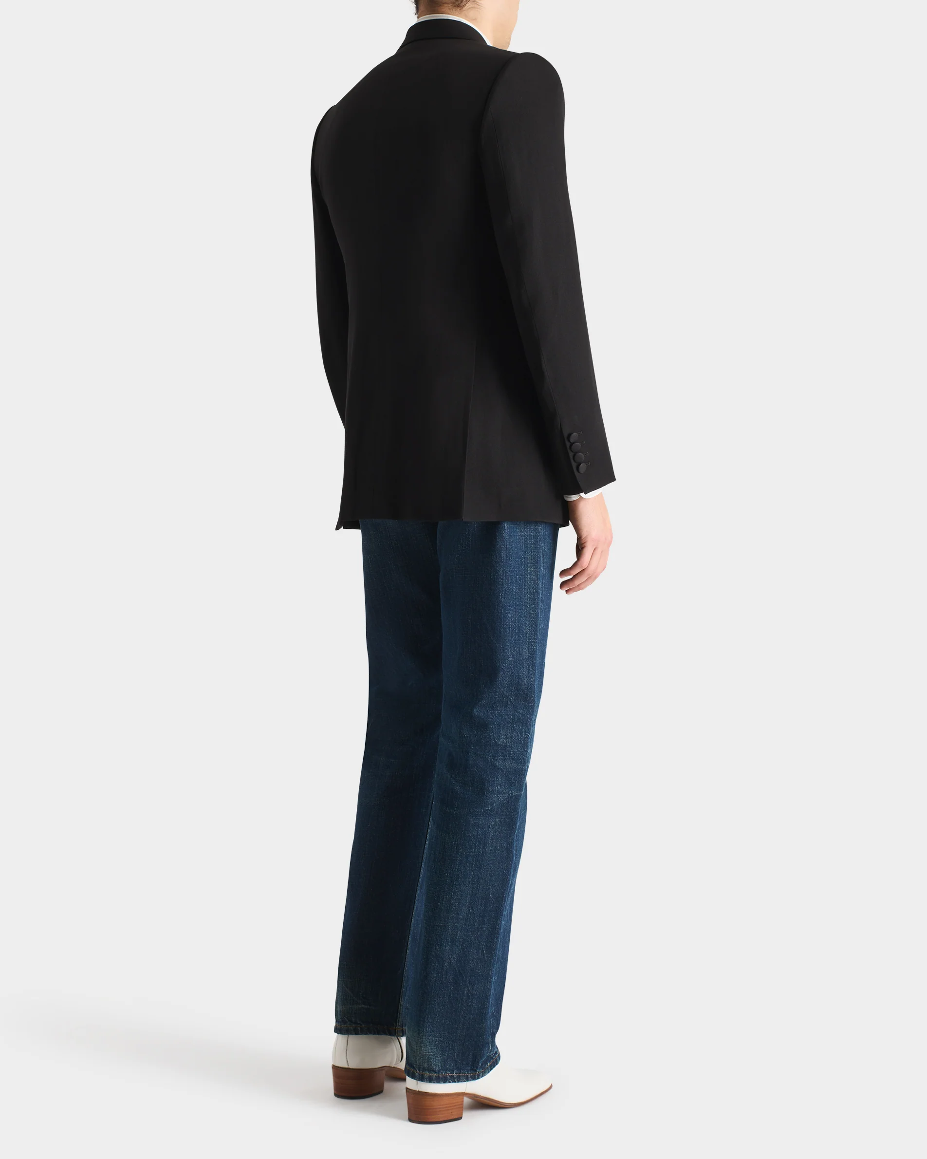 VESTE DE SMOKING CROISÉE EN LAINE VIERGE ET VISCOSE - NOIRE - Image 6